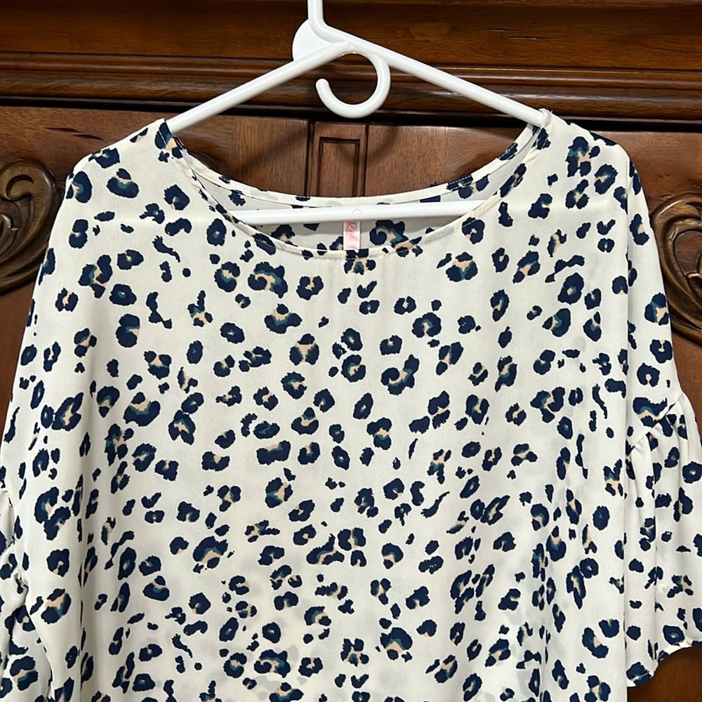 Leopard print oversized top